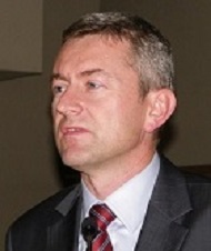 Prof. dr hab. Artur Gruszczak